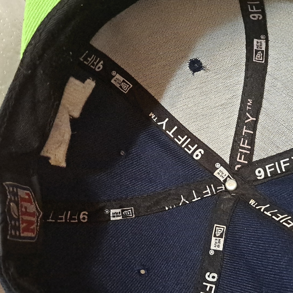 Seattle Seahawks Hat (Hat1) - Picture 4 of 5